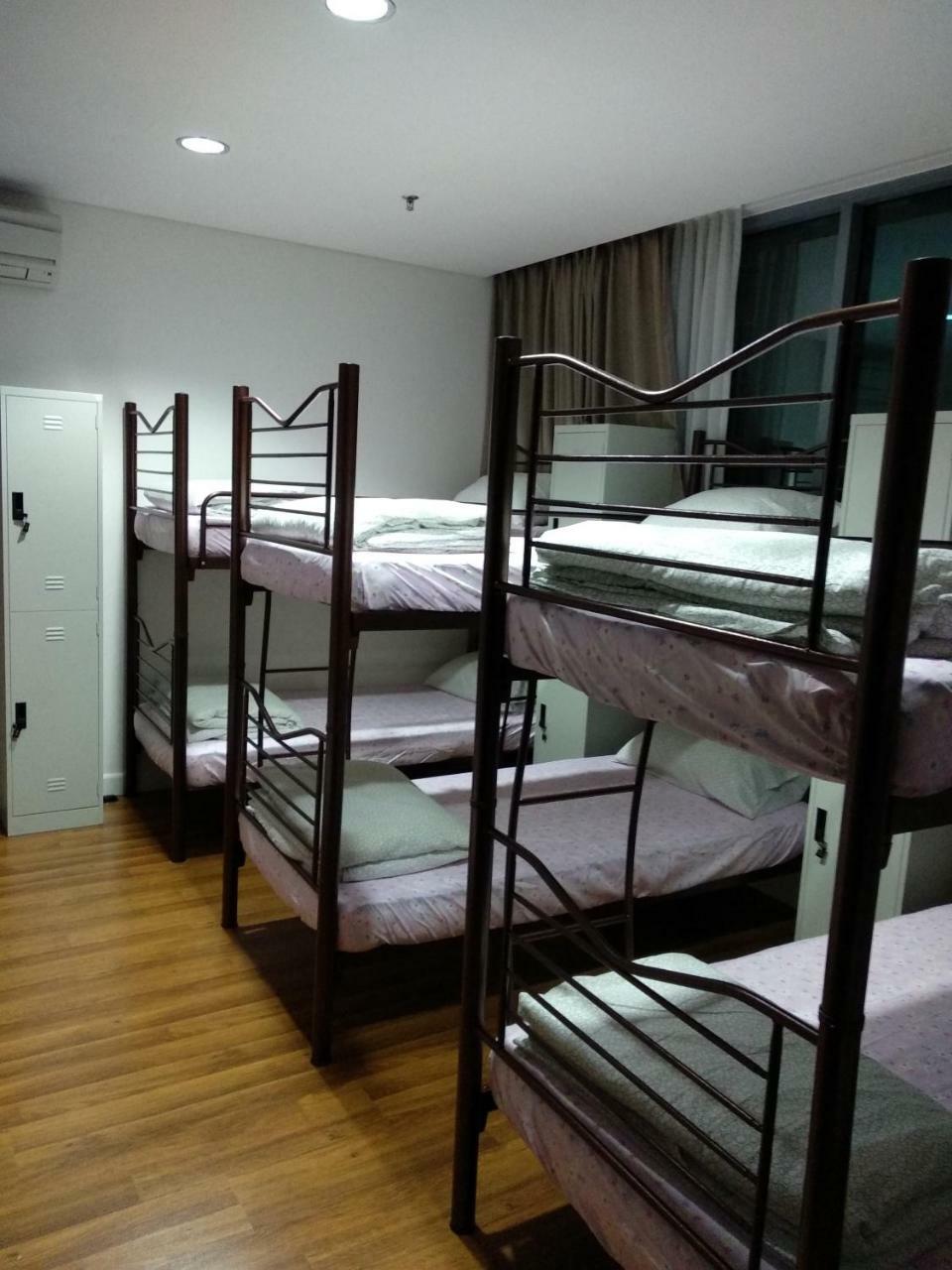 吉隆坡 Twin Towers Dorms旅舍 外观 照片